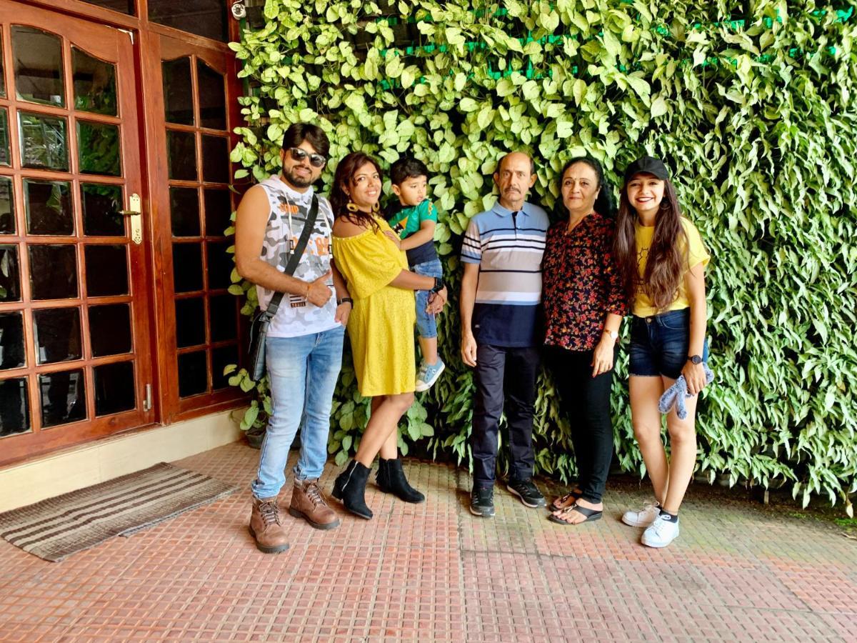Thayamkery's Royal Inn Kochi Bagian luar foto