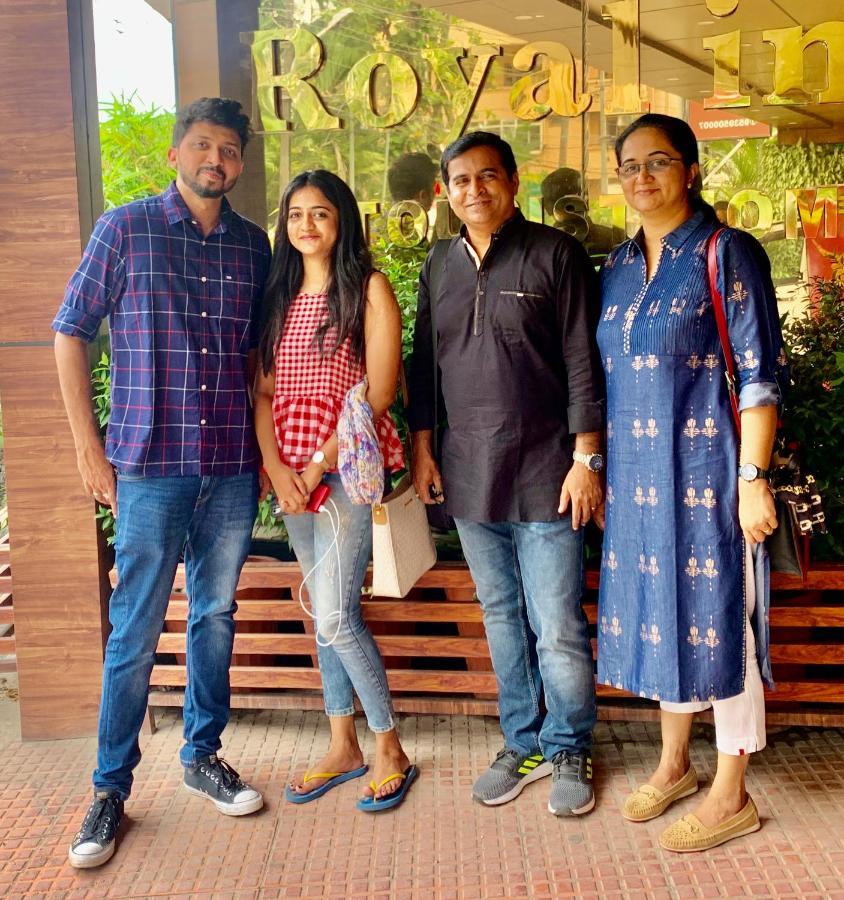 Thayamkery's Royal Inn Kochi Bagian luar foto